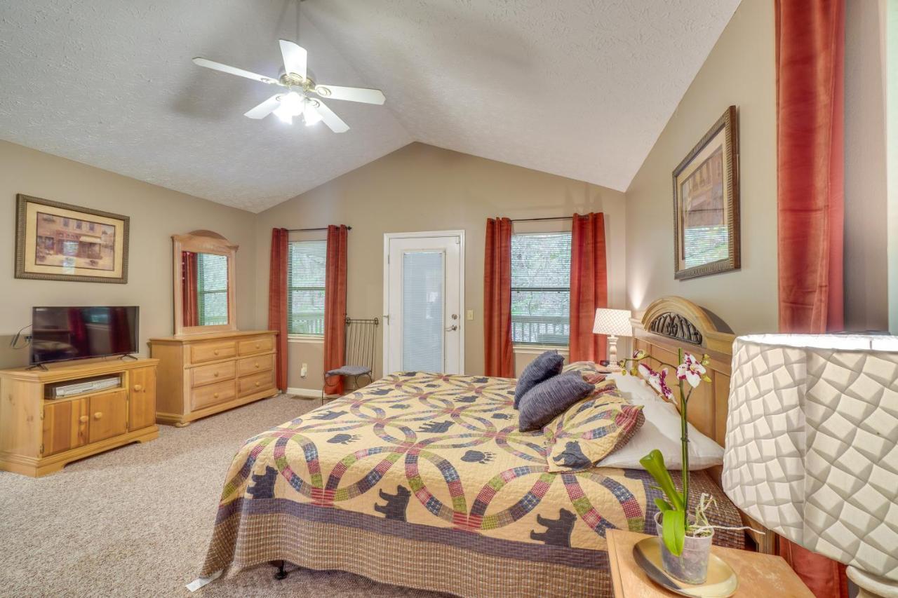 Gatlinburg Vacation Rental Balcony With Hot Tub! Extérieur photo
